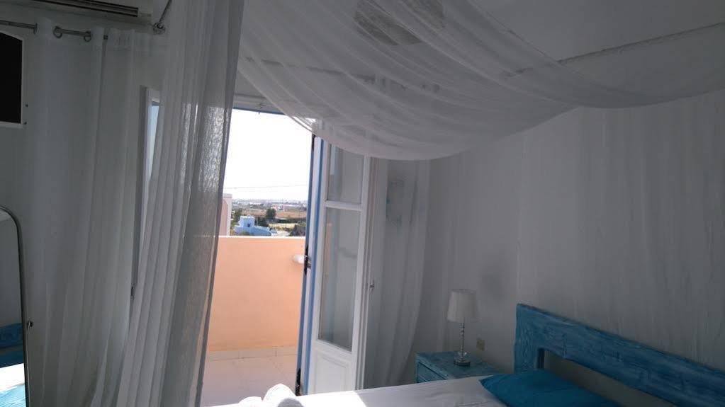 Thalia Apartments Fira  Extérieur photo